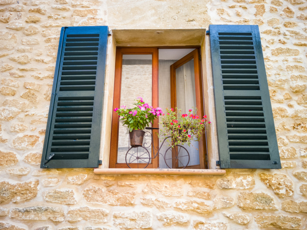 5 Types Of Beautiful Vintage Shutters, Vintage Wooden Window Shutters