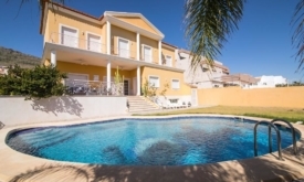 4 bedrooms