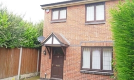 3 bedroom end of terrace house to rent