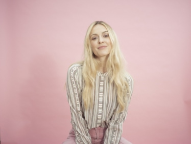 See how Fearne Cotton found her happy