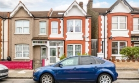  3 bedroom end of terrace house to rent