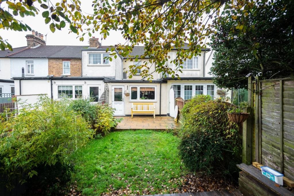 We’ve moved 8 times but now we’re ‘home’ Moving Stories Rightmove