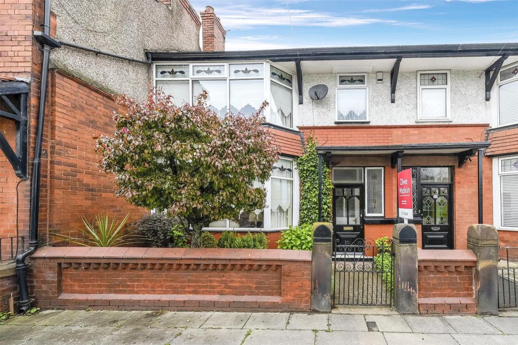 4 bedroom terraced house for sale