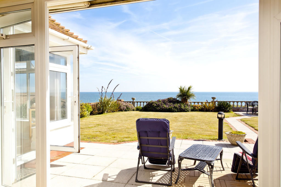 Eight homes with a sea view