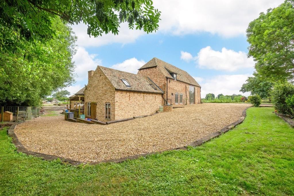 Six impressive auction properties for sale