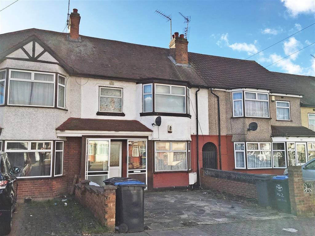 Last London terraced house under £200,000