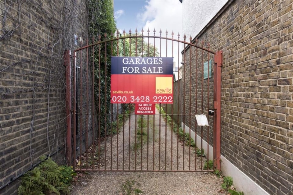 Last London terraced house under £200,000