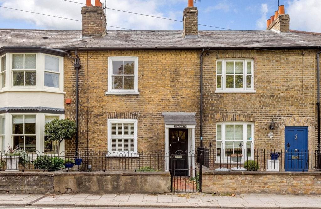 What’s for sale near Frogmore Cottage?