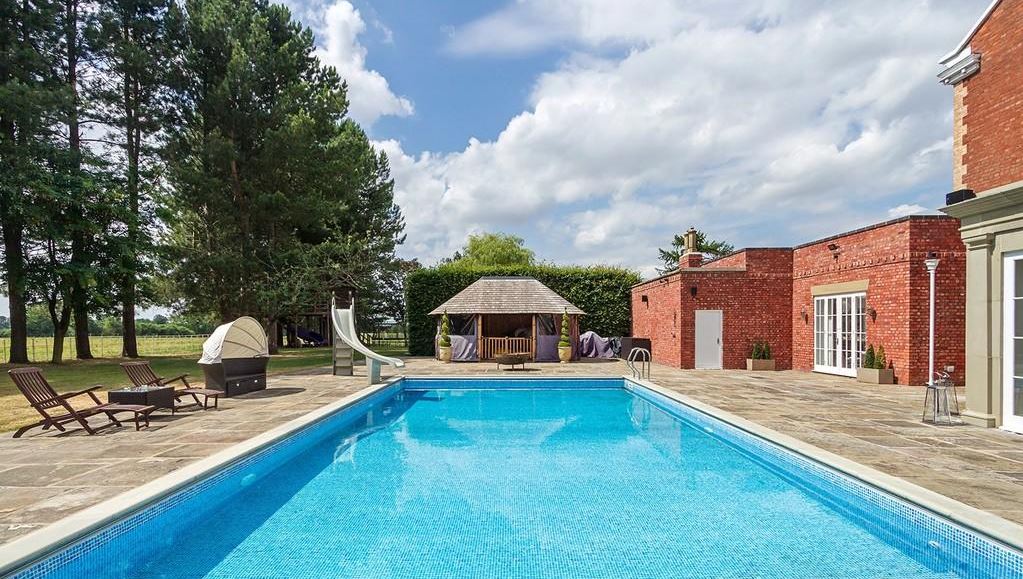 Look around five of the quirkiest rental homes on Rightmove