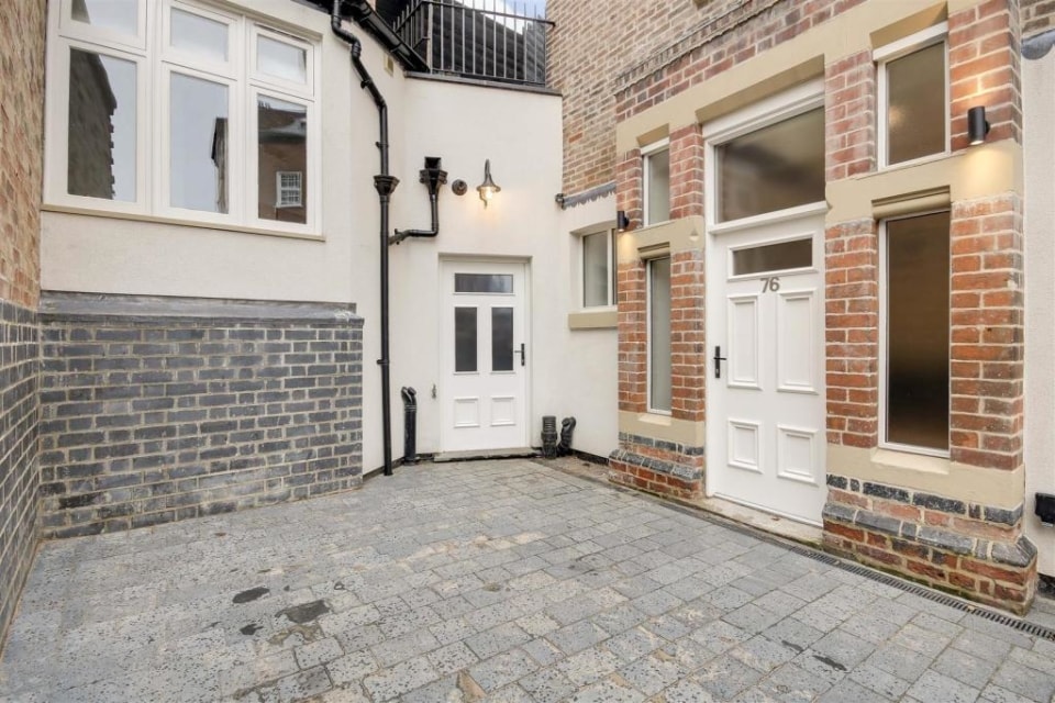 Nottingham townhouse with underground caves