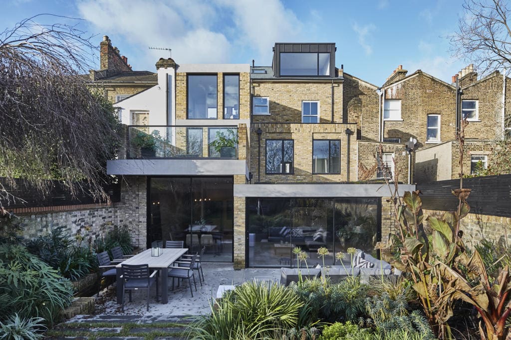 london-house-that-s-like-doctor-who-s-tardis