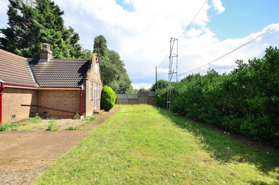 Tour The House Used On TV Show Taskmaster Tour The House Used On TV Show Taskmaster