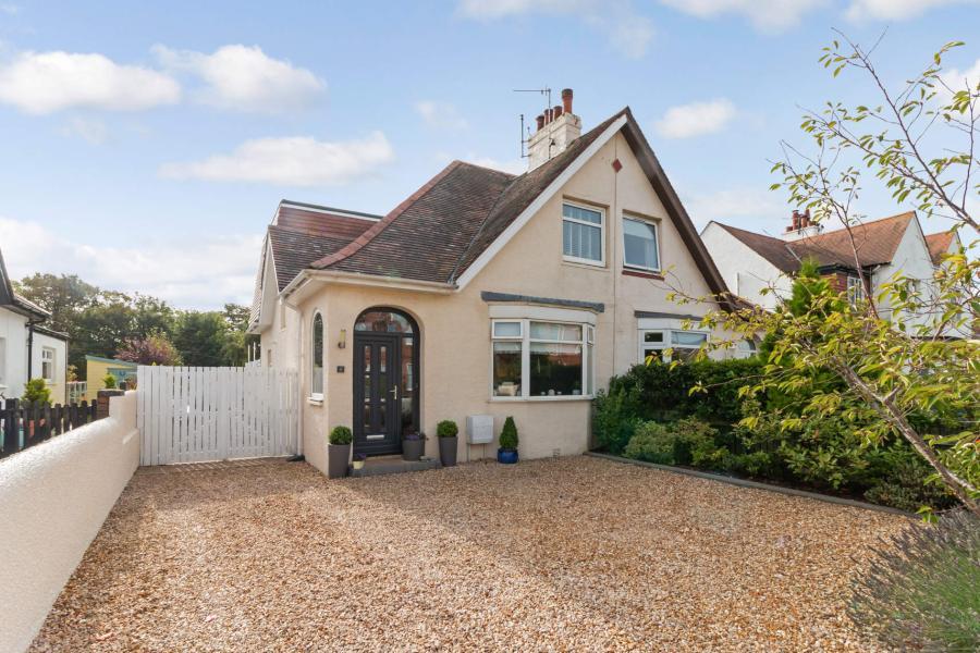 Getting to know... Troon