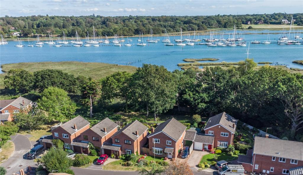 Want to know the best time of the year to sell your home? Property blog