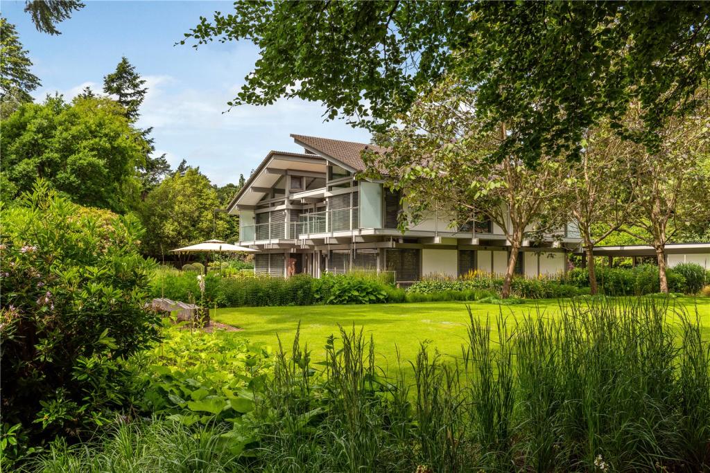Homes with amazing gardens for sale right now Property news
