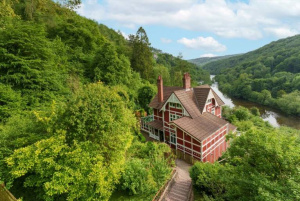 See inside the most-viewed homes of the month
