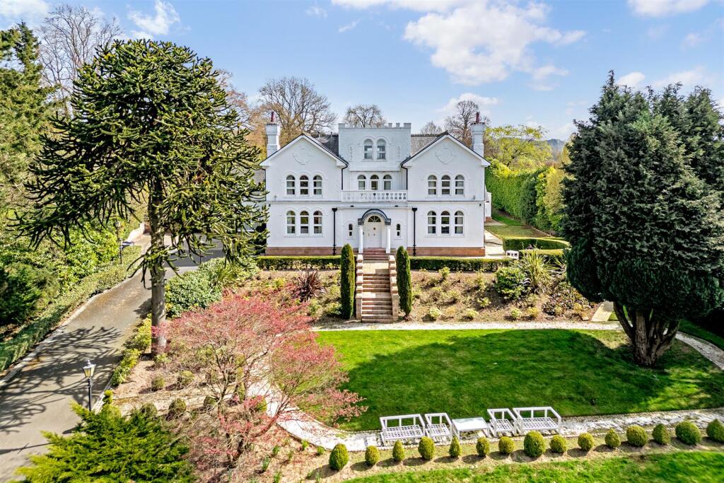 Mansion on Congleton Road