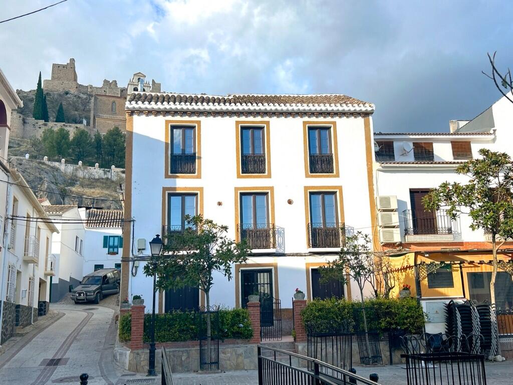 The exterior of a townhouse in Moclin