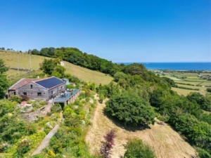 8 waterside homes with amazing views