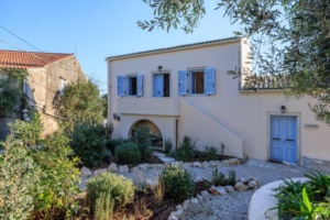 See inside Alan Carr and Amanda Holden’s Greek villa renovation