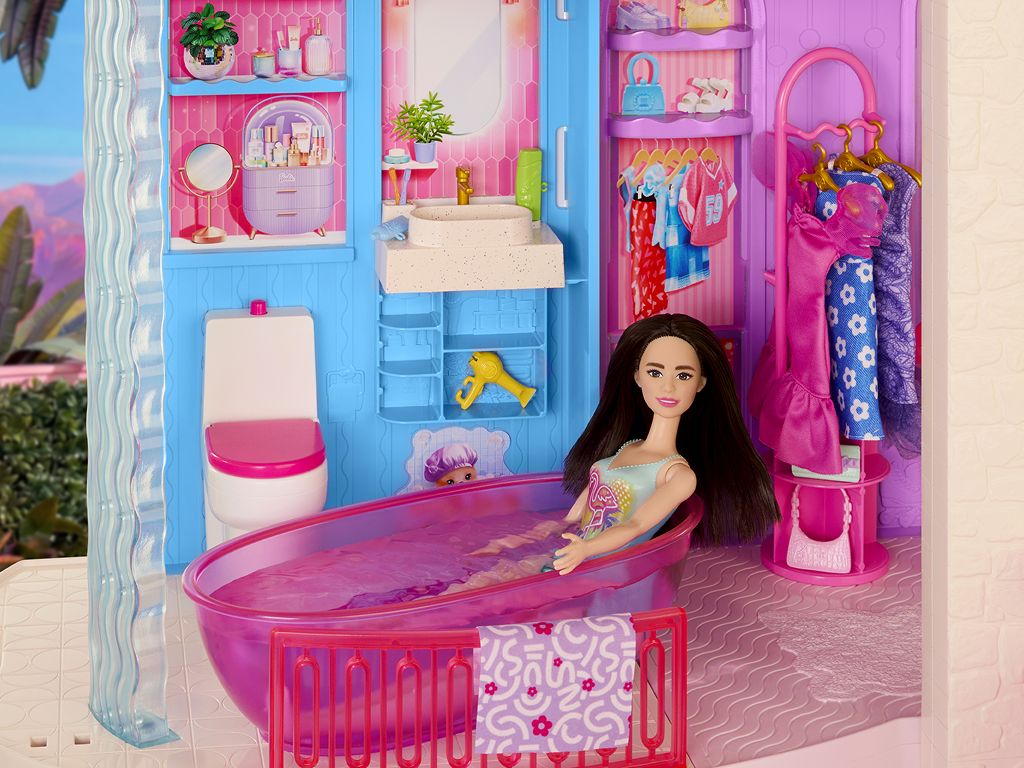 Barbie Dreamhouse bathroom