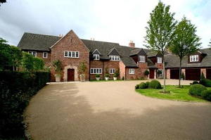 Hale - £7,500,000