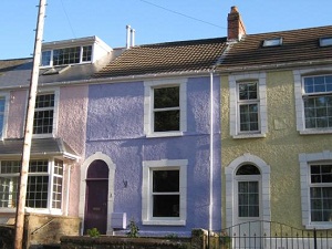 2 bedroom house - £149,000