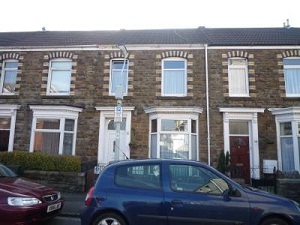 3 bedroom house - £178,500