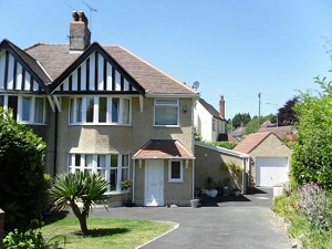 3 bedroom house - £259,950