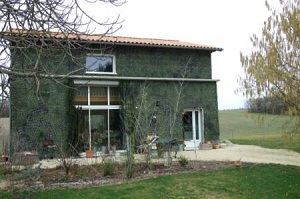 Camouflage house - €278,200