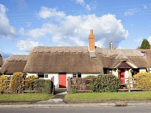 £525,000 - Warwickshire