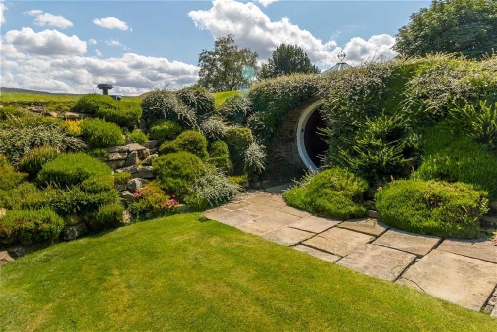 unusual property aug 1