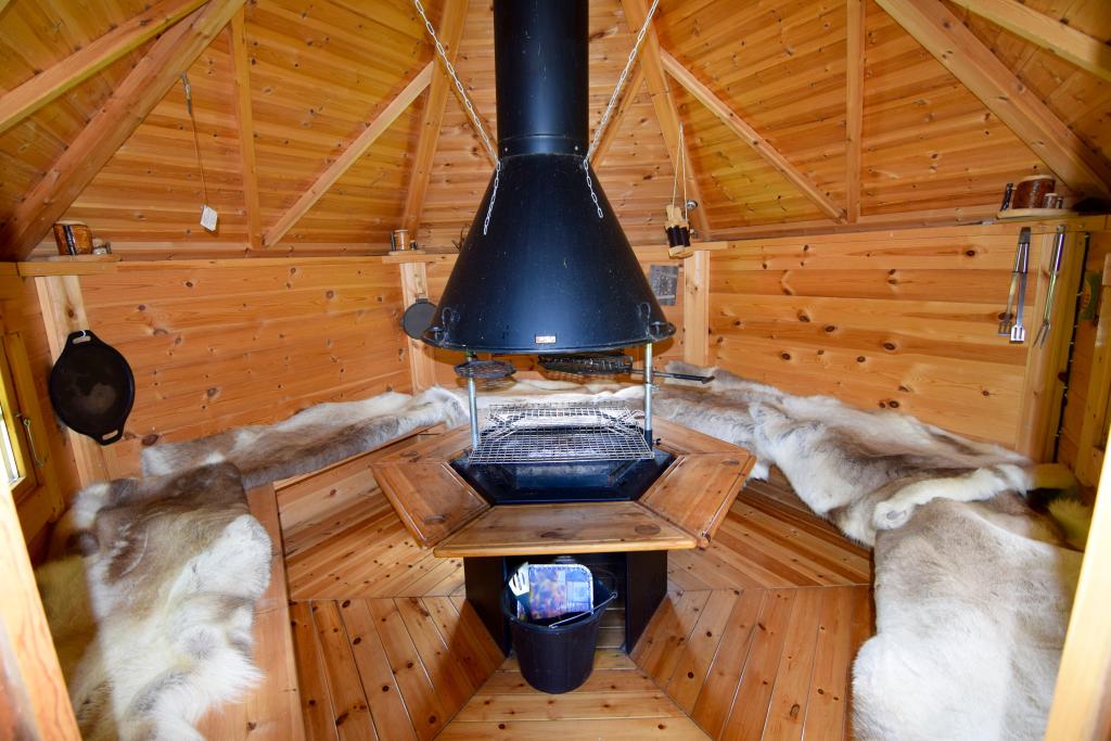 bbqhut2