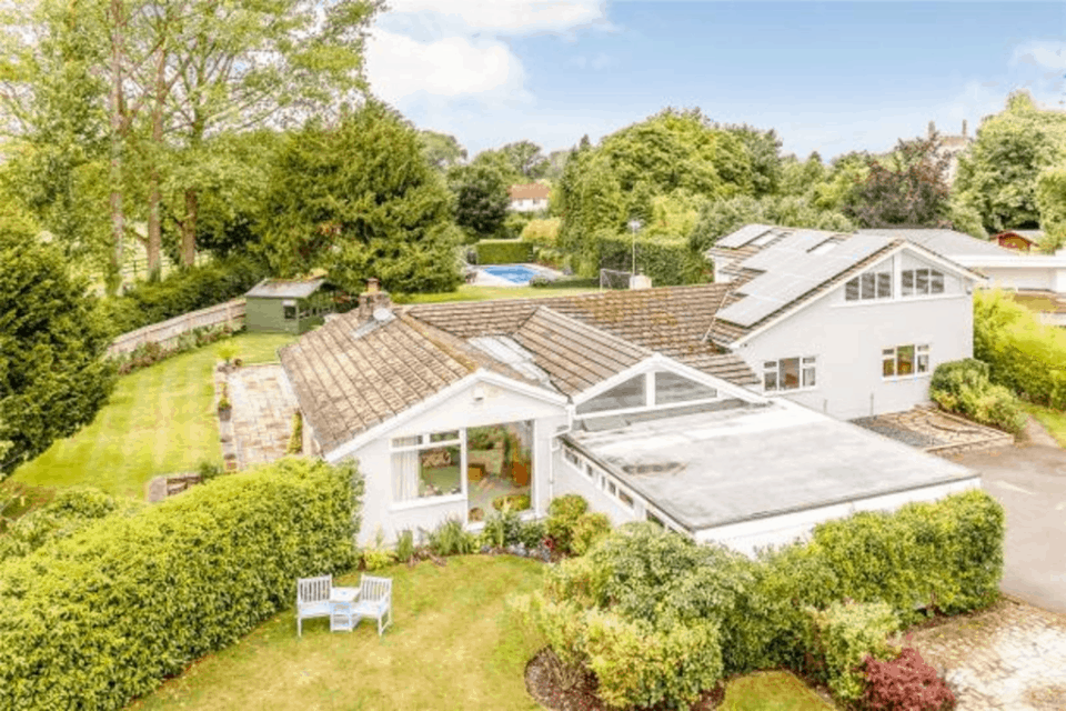 We’re throwing the spotlight on some of the best auction properties listed on Rightmove right now. Join us as we showcase some of the most impressive homes we’ve spotted for this buying method – or get a more detailed explanation about how to buy through auction below: >> Learn more about how to buy an […]