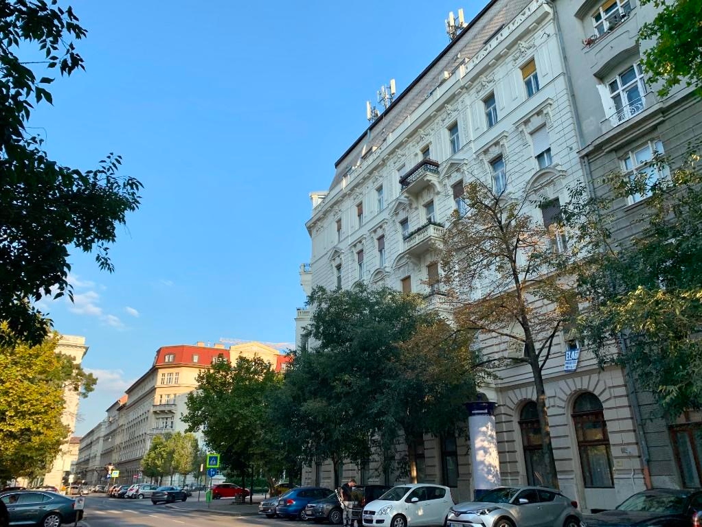 District V Rightmove Overseas Property