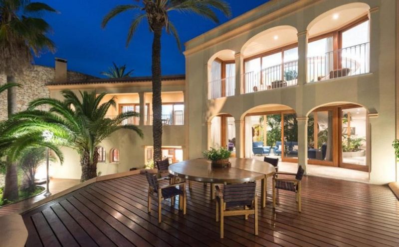 Brits make moves to buy abroad with surge in interest