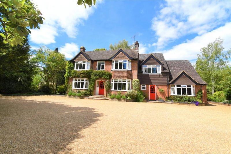 Boost for southern commuter belt as demand jumps 49% for £400k-£500k homes