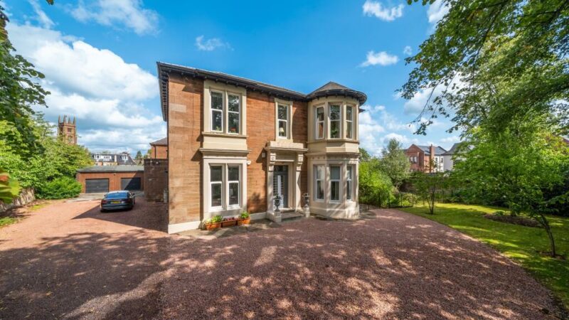 Rightmove’s weekly mortgage tracker and comment on inflation news