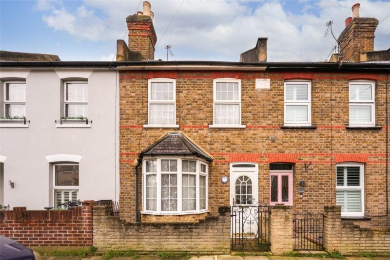 Busiest ever Boxing Day as home-hunters get ahead of a 2025 move