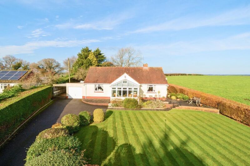 Rightmove data and commentary as Renters’ Rights gets Royal Assent