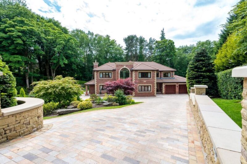 Market remains resilient, but not strong enough to drive usual Autumn bounce