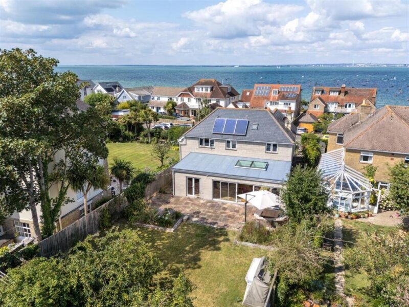 Price of a sea-view home up 27% since 2019